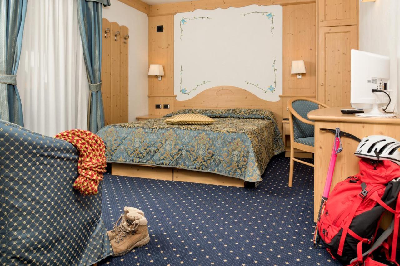 Hotel Garni Lastei 博萨迪法萨 外观 照片