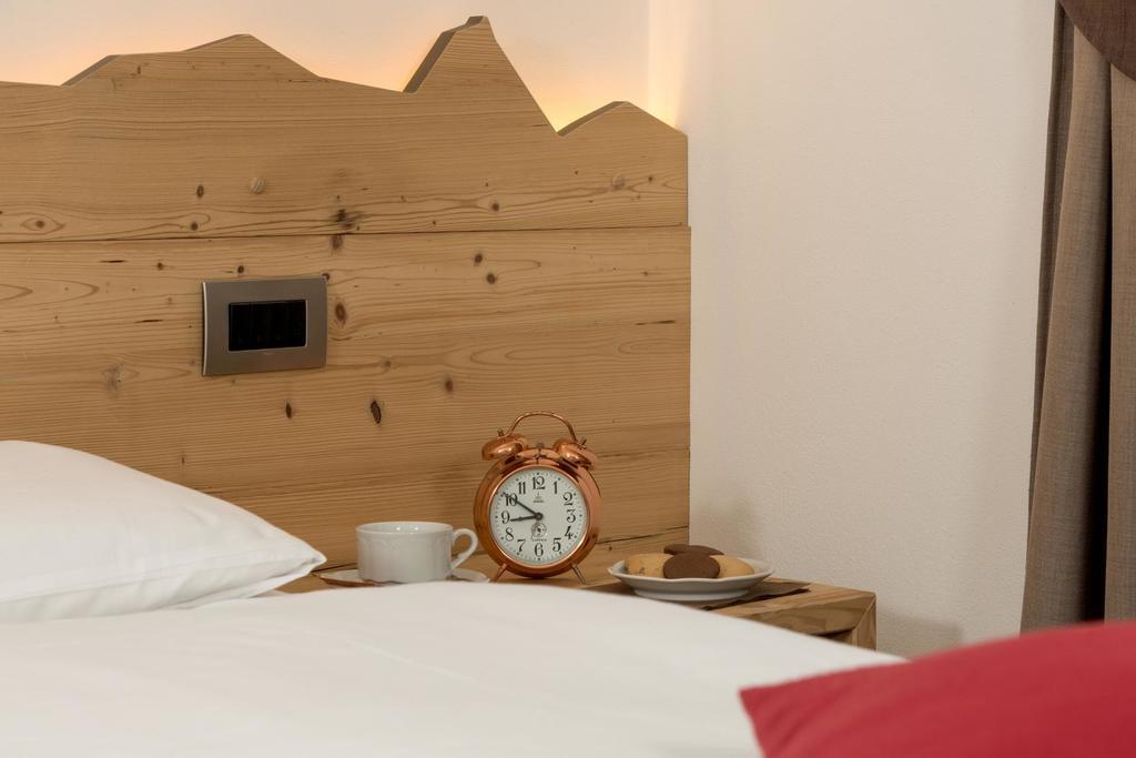 Hotel Garni Lastei 博萨迪法萨 外观 照片