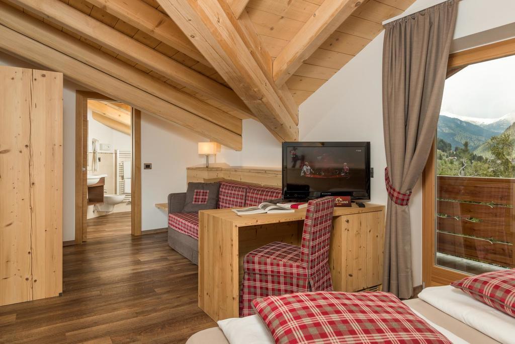 Hotel Garni Lastei 博萨迪法萨 外观 照片