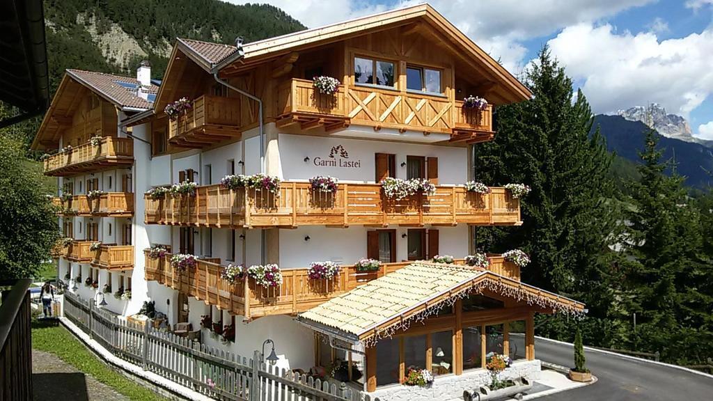 Hotel Garni Lastei 博萨迪法萨 外观 照片